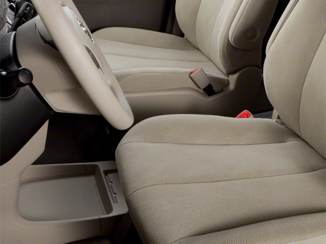 2013 Toyota SIENNA LE 3.5L LE 8 Passenger