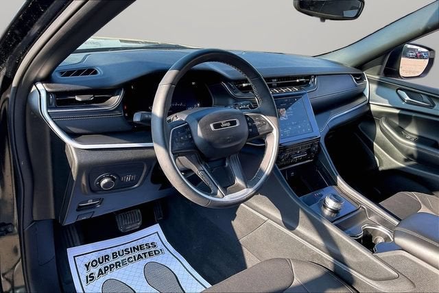 2024 Jeep Grand Cherokee Laredo 4x4