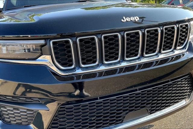 2024 Jeep Grand Cherokee Laredo 4x4