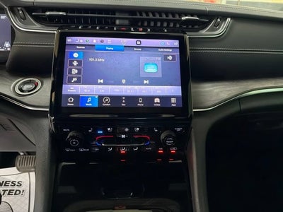 2023 Jeep Grand Cherokee Overland 4x4