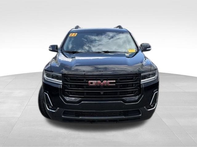 2022 GMC Acadia AT4