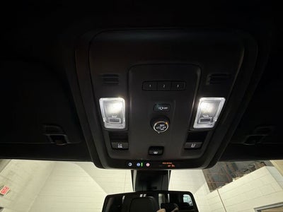 2021 Chevrolet Suburban RST