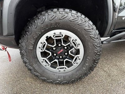 2023 GMC Canyon 4WD AT4X