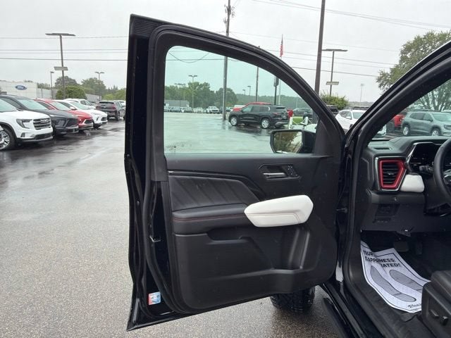 2023 GMC Canyon 4WD AT4X