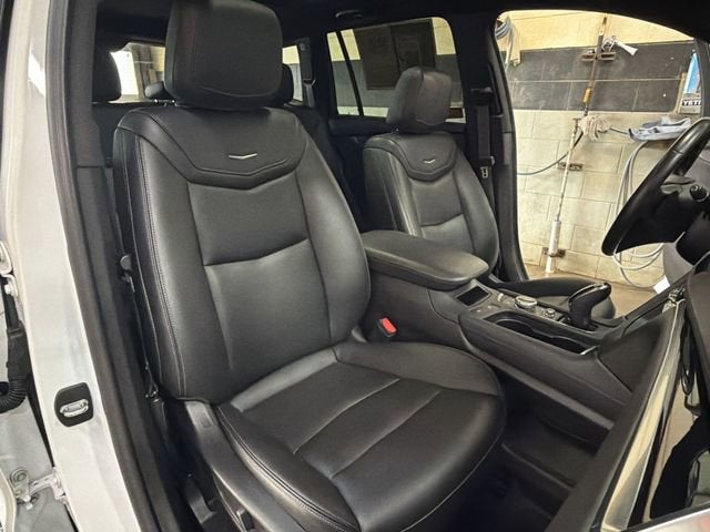 2022 Cadillac XT6 Luxury