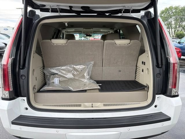 2020 Cadillac Escalade Luxury