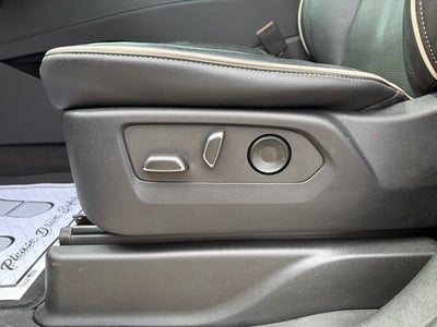 2022 Cadillac Escalade ESV Premium Luxury