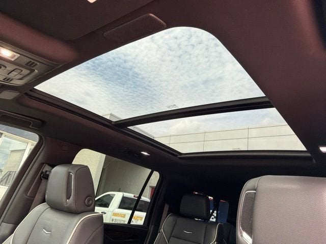 2022 Cadillac Escalade ESV Premium Luxury