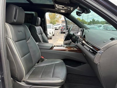 2022 Cadillac Escalade ESV Premium Luxury