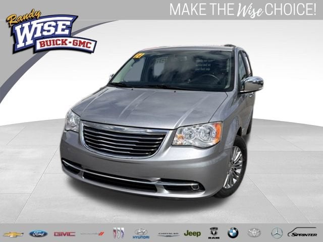 2014 Chrysler Town & Country Touring-L
