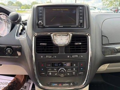 2014 Chrysler Town & Country Touring-L