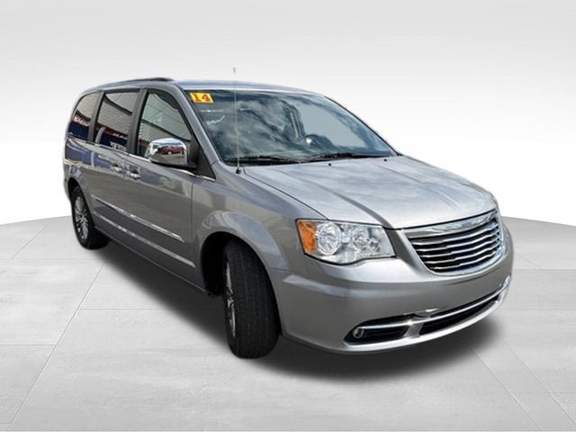 2014 Chrysler Town & Country Touring-L