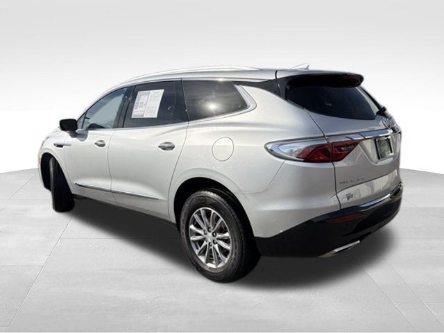 2022 Buick Enclave Essence