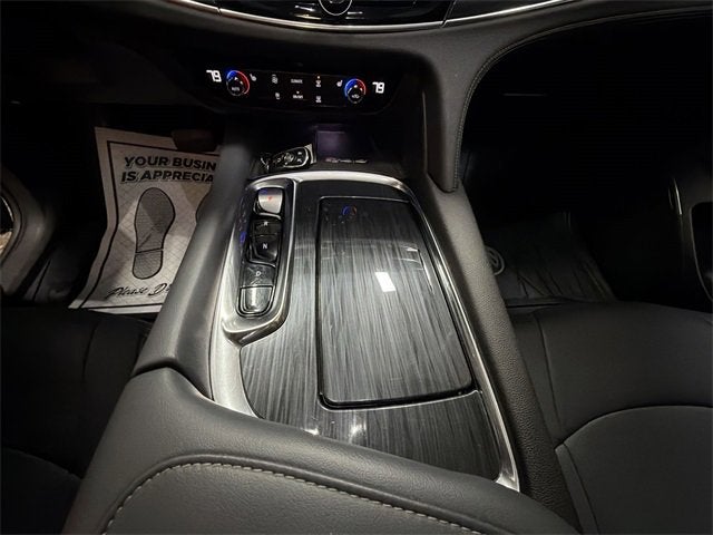 2024 Buick Enclave Essence