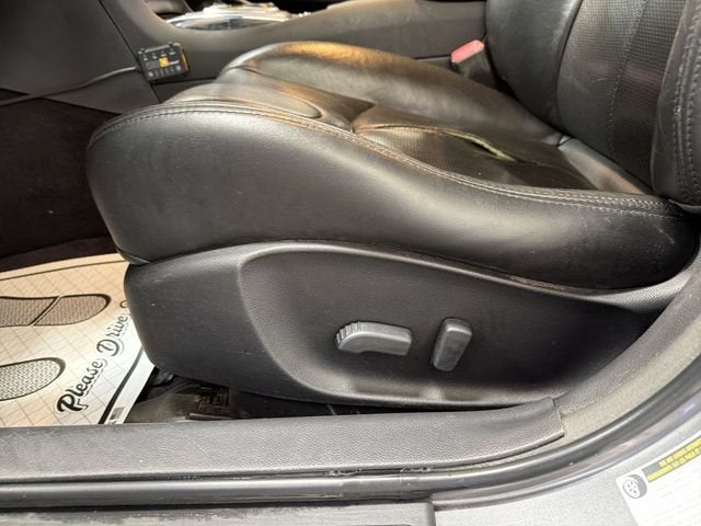 2012 INFINITI G37x x