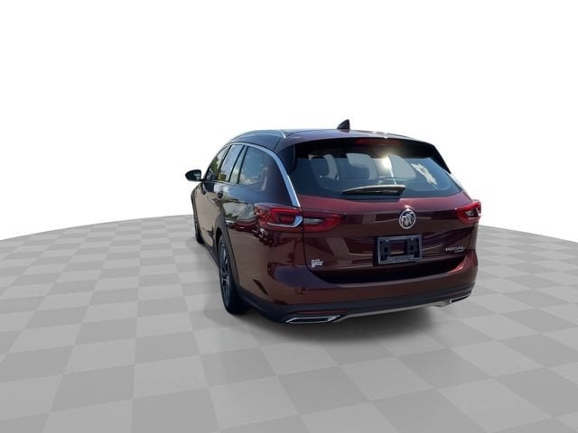 2019 Buick Regal TourX Essence