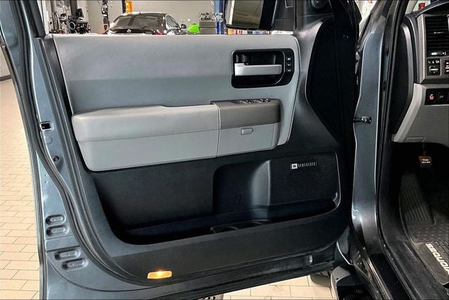 2016 Toyota Sequoia Limited