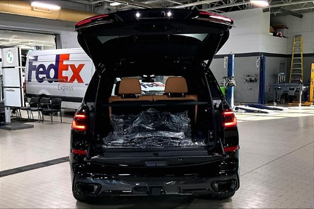 2027 BMW X7 xDrive40i