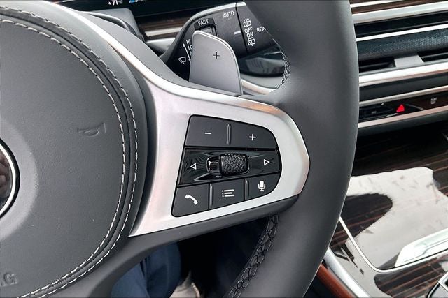 2027 BMW X7 xDrive40i