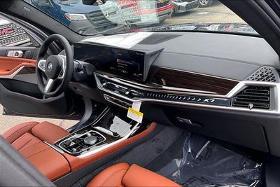 2027 BMW X7 xDrive40i