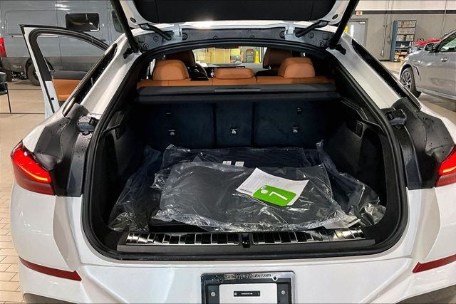 2026 BMW X6 xDrive40i