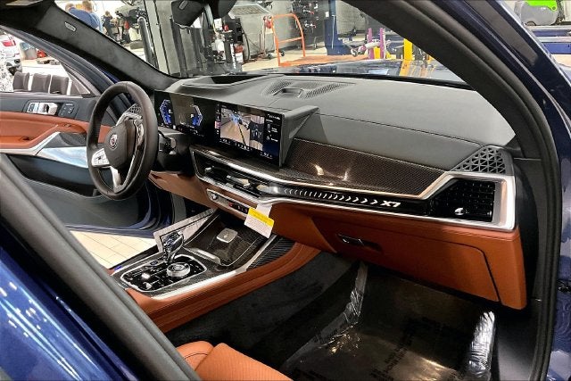 2026 BMW X7 ALPINA XB7