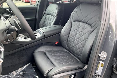 2027 BMW X6 M60i