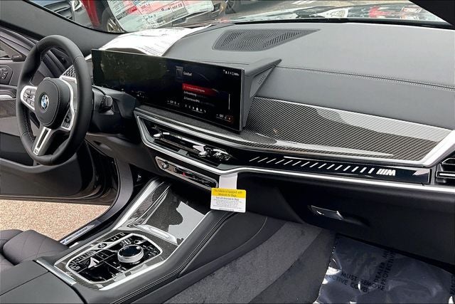 2027 BMW X6 M60i