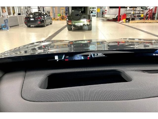 2027 BMW X5 40 xDrive
