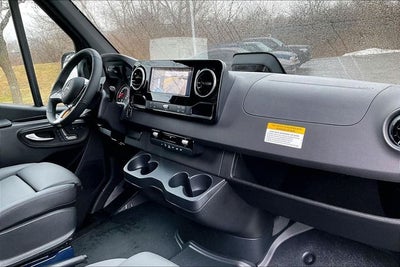 2026 Mercedes-Benz Sprinter 2500 Crew 144 WB