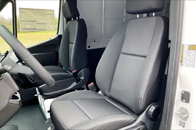 2026 Mercedes-Benz Sprinter 2500 Cargo 144 WB
