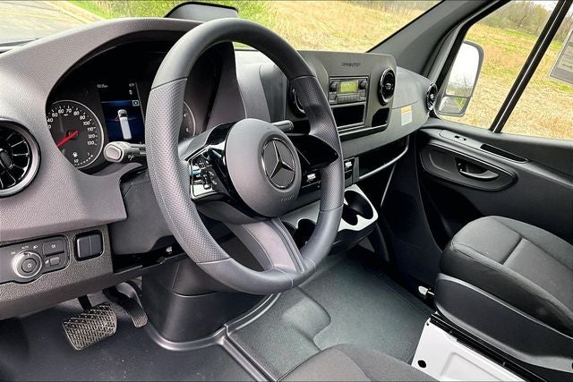 2026 Mercedes-Benz Sprinter 2500 Cargo 144 WB