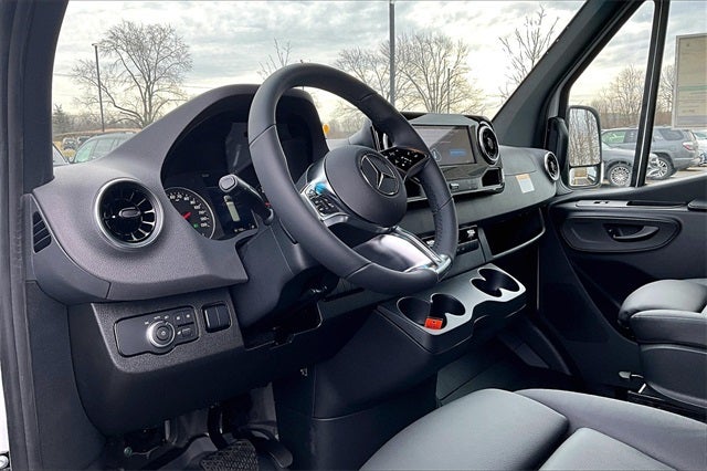 2025 Mercedes-Benz Sprinter 2500 Cargo 170 WB Extended