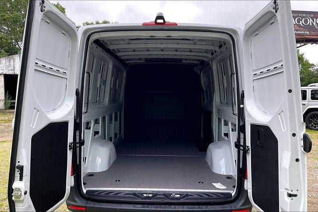 2026 Mercedes-Benz Sprinter 2500 Cargo 144 WB