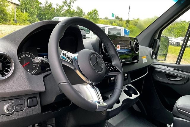 2026 Mercedes-Benz Sprinter 2500 Cargo 144 WB