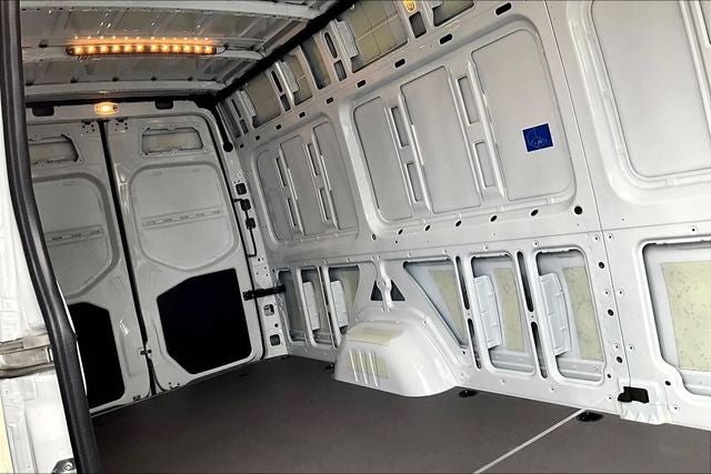2026 Mercedes-Benz Sprinter 2500 Cargo 170 WB High Roof