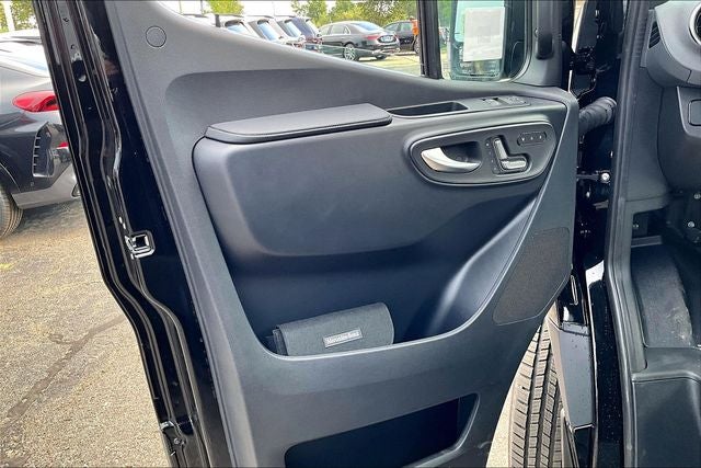 2026 Mercedes-Benz Sprinter 2500 Passenger 170 WB High Roof