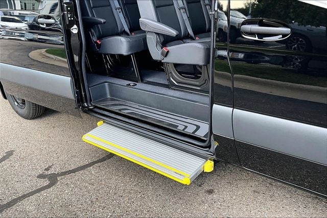 2026 Mercedes-Benz Sprinter 2500 Passenger 170 WB High Roof