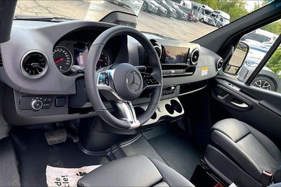 2026 Mercedes-Benz Sprinter 2500 Passenger 170 WB High Roof