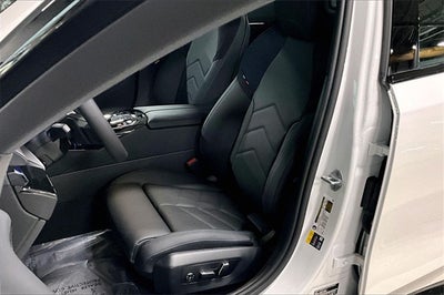 2026 BMW 5 Series 550e xDrive