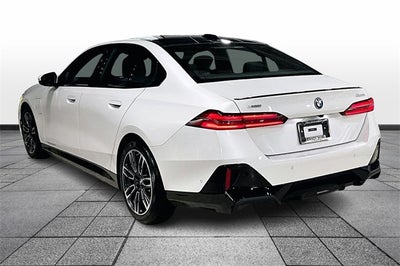 2026 BMW 5 Series 550e xDrive