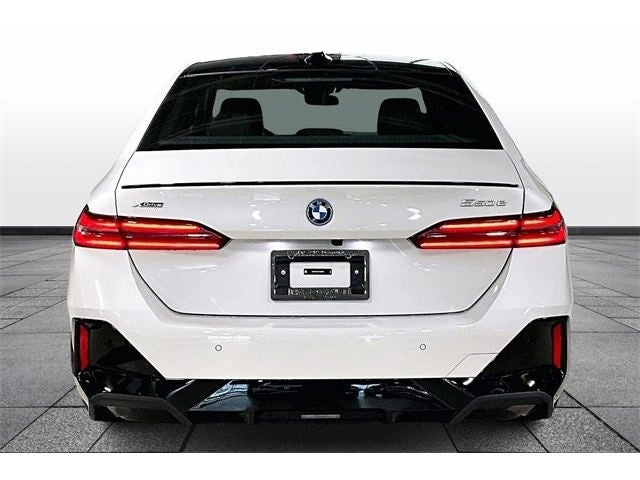 2026 BMW 5 Series 550e xDrive