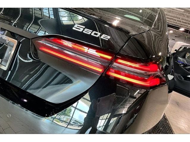 2027 BMW 5 Series 550e xDrive