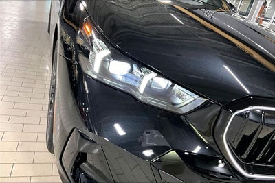 2026 BMW 5 Series 550e xDrive