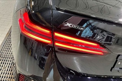 2026 BMW 5 Series 550e xDrive