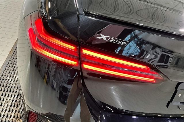 2026 BMW 5 Series 550e xDrive