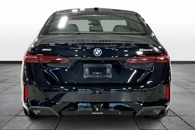 2026 BMW 5 Series 550e xDrive