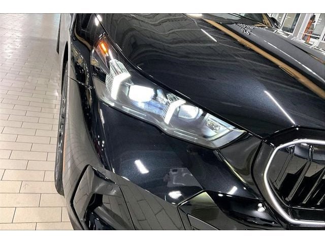 2026 BMW 5 Series 550e xDrive