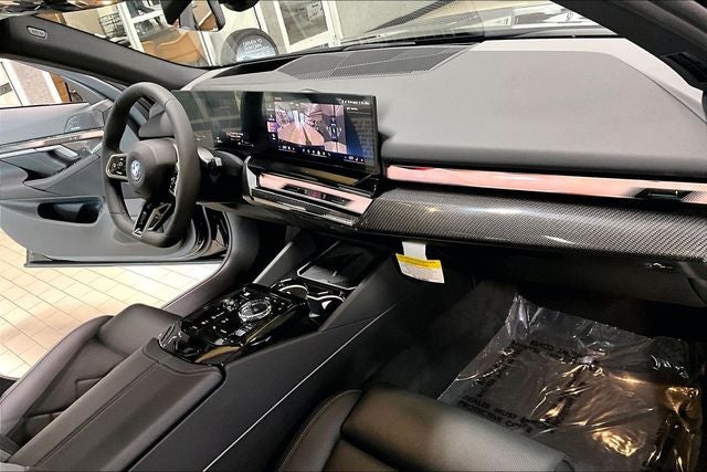 2027 BMW 5 Series 550e xDrive