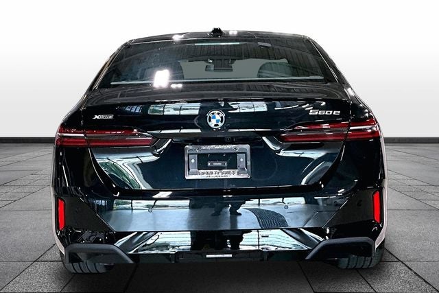 2027 BMW 5 Series 550e xDrive